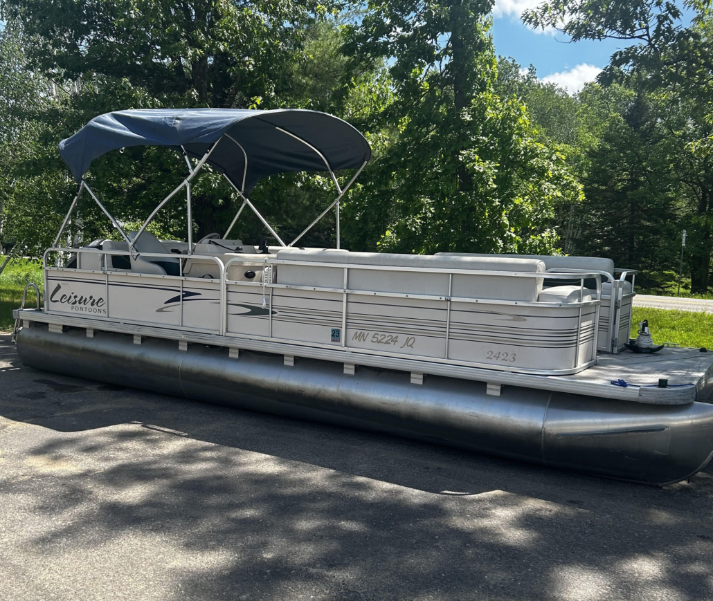 24' Leisure Pontoon